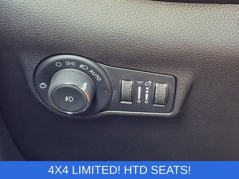 Used 2025 Jeep Compass Limited AWD/4WD image 17