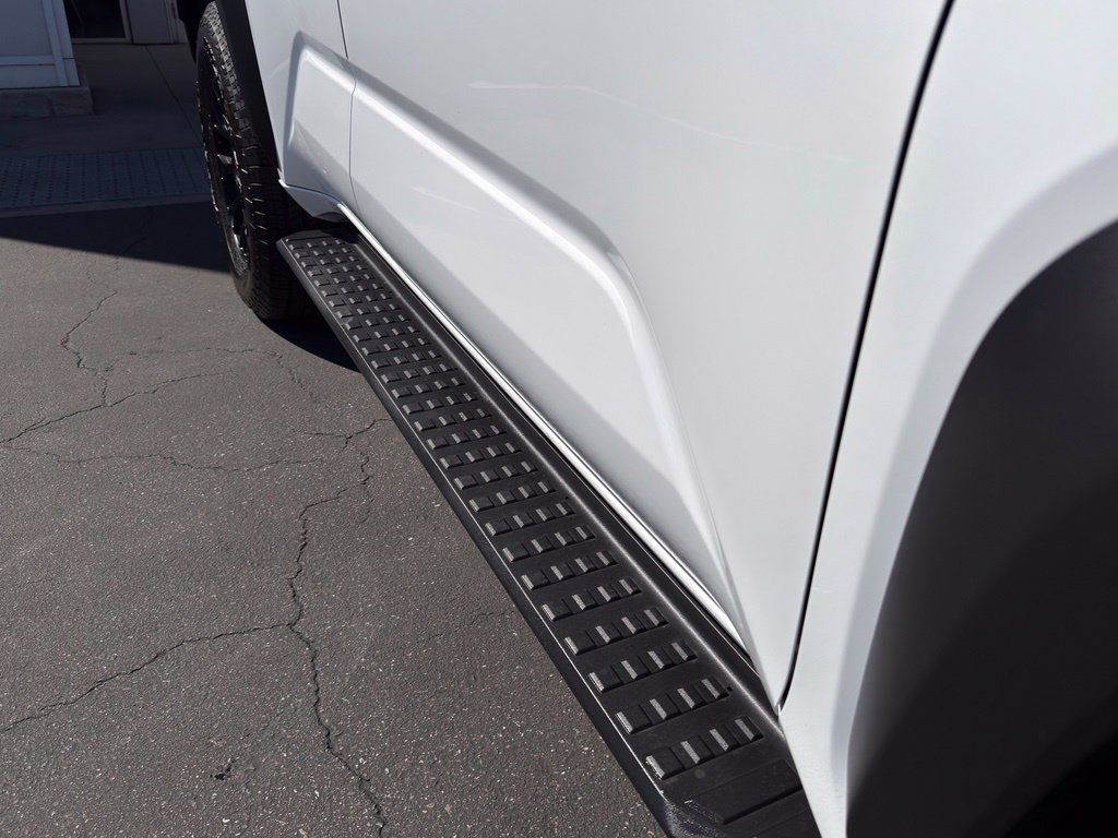 Used 2025 Toyota 4Runner TRD Off-Road Premium AWD/4WD image 5