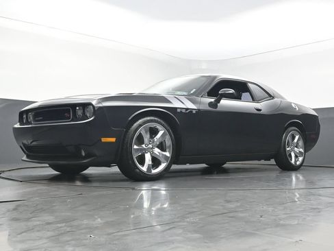 Used 2013 Dodge Challenger R/T Plus RWD image 44