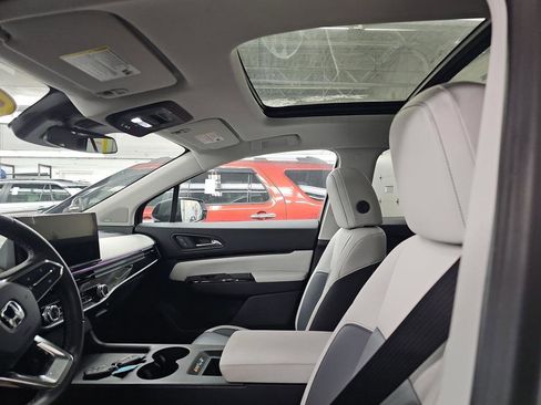 Used 2024 Honda Prologue Touring image 16