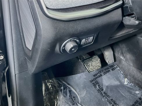 Used 2022 Jeep Compass Latitude AWD/4WD image 10