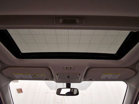 Used 2020 Nissan Pathfinder SL image 15