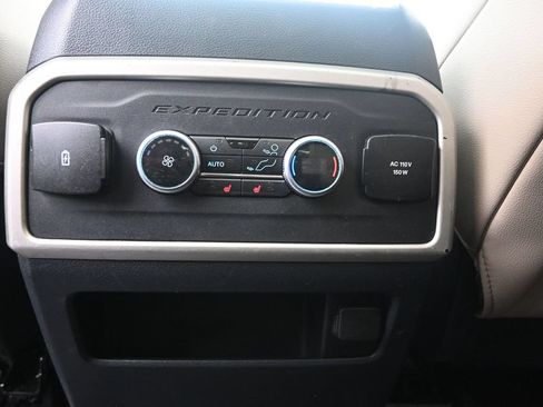 Used 2022 Ford Expedition Max Limited AWD/4WD image 13