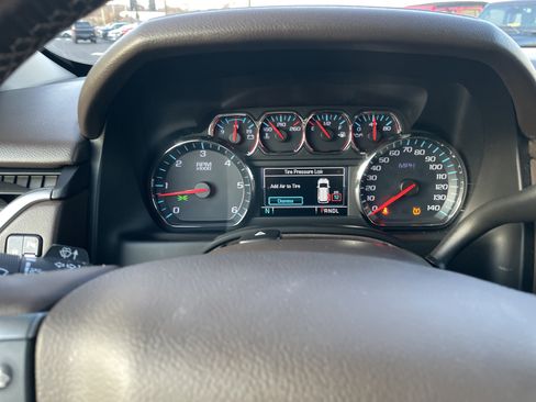 Used 2020 Chevrolet Suburban LT image 51