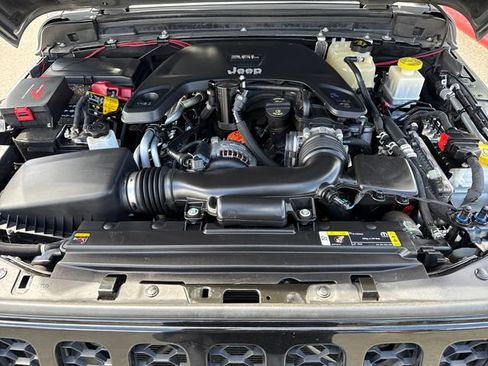 Used 2021 Jeep Gladiator Sport AWD/4WD image 28
