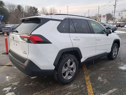 Used 2024 Toyota RAV4 LE image 3