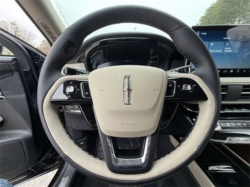 New 2026 Lincoln Corsair Premiere image 14