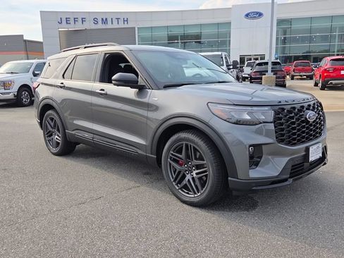 New 2026 Ford Explorer ST-Line w/ ST-Line Street Pack RWD image 1