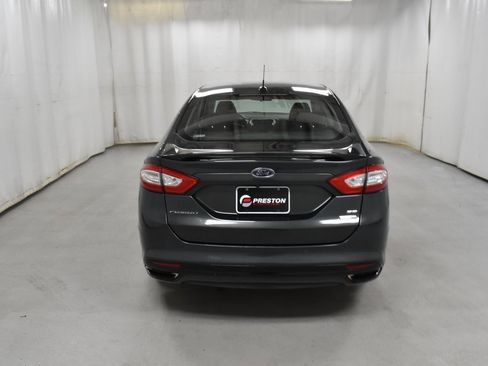 Used 2016 Ford Fusion SE image 6