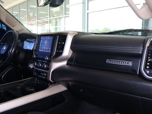 Used 2019 RAM 1500 Laramie AWD/4WD image 44