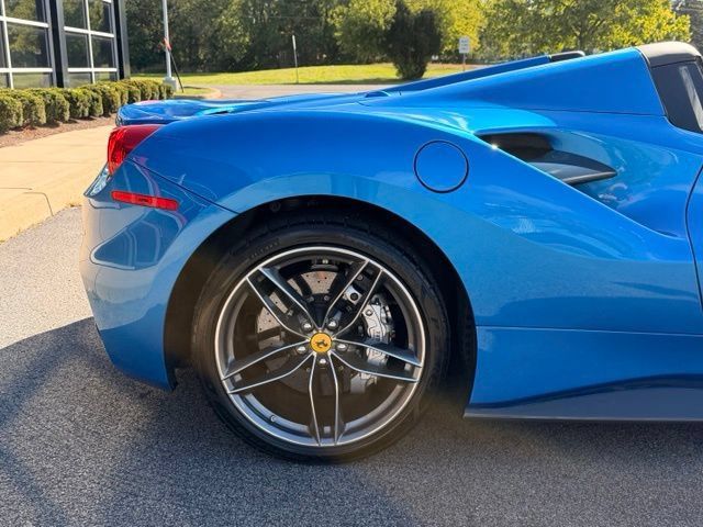 Used 2017 Ferrari 488 Spider RWD image 18