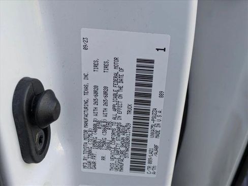 Used 2024 Toyota Tundra Platinum image 25