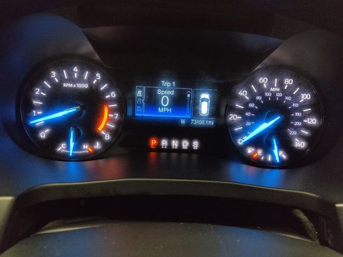 Used 2019 Ford Explorer XLT FWD image 23