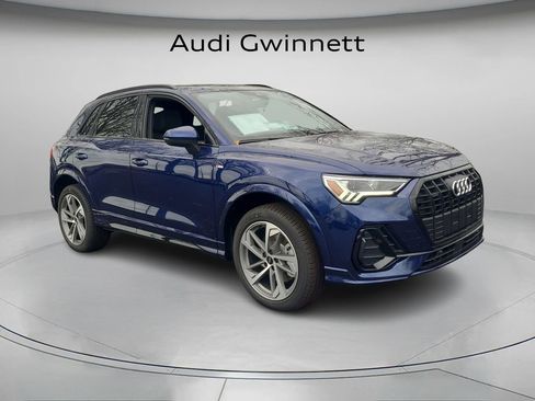 New 2025 Audi Q3 2.0T Premium image 3