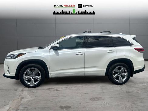 Certified 2019 Toyota Highlander Limited AWD/4WD image 2