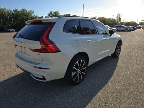 Used 2025 Volvo XC60 B5 Plus w/ Protection Package Premier AWD/4WD image 5
