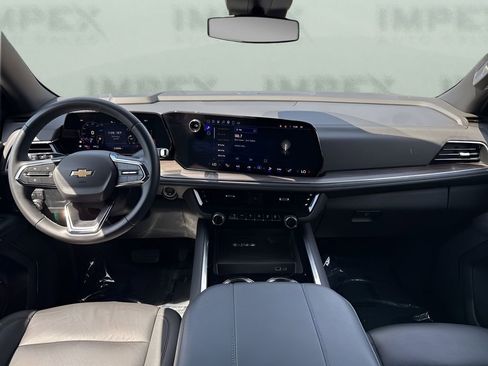 Used 2025 Chevrolet Tahoe LT image 13