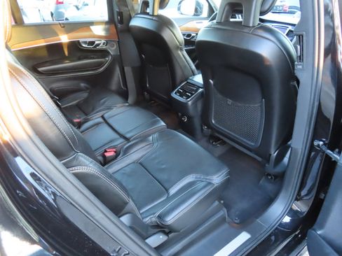Used 2018 Volvo XC90 T6 Inscription w/ Convenience Package image 21