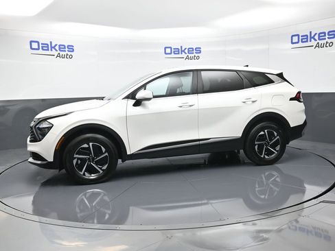 Certified 2023 Kia Sportage LX image 5