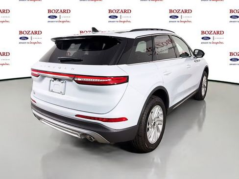 New 2026 Lincoln Corsair Premiere FWD image 8