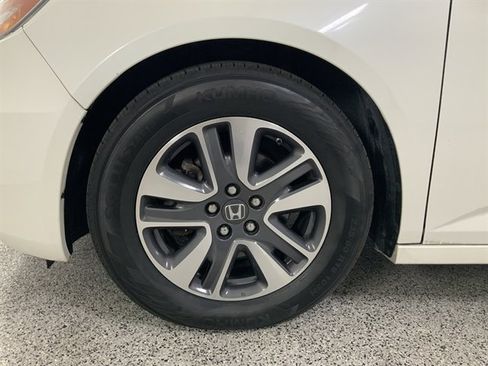Used 2016 Honda Odyssey Touring Elite image 13