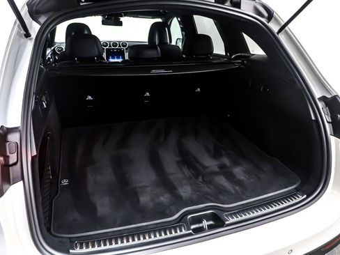Certified 2025 Mercedes-Benz GLC 300 image 23