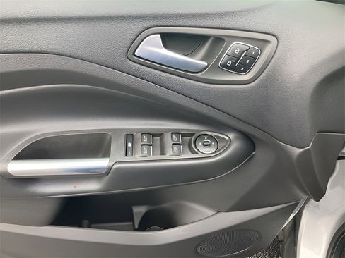 Used 2018 Ford Escape Titanium w/ Ford Safe & Smart Package image 42