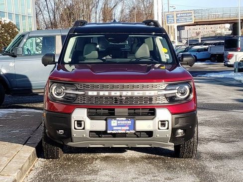 Used 2025 Ford Bronco Sport Badlands image 6