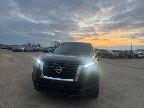 Certified 2024 Nissan Pathfinder S w/ Cargo Package image 5