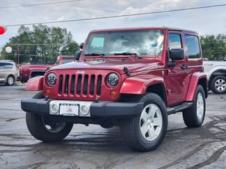 Used 2012 Jeep Wrangler Sahara w/ Dual Top Group AWD/4WD video 1