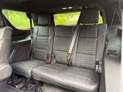 Used 2024 Cadillac Escalade V w/ LPO, ONYX Package AWD/4WD image 20