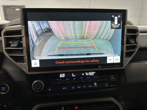 Used 2022 Toyota Tundra SR5 w/ SR5 Premium Package image 7