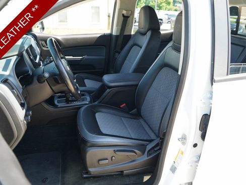 Used 2017 Chevrolet Colorado Z71 AWD/4WD image 7