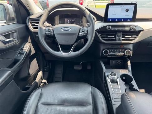 Used 2022 Ford Escape SEL AWD/4WD image 11