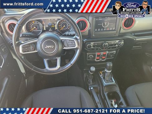 Used 2020 Jeep Wrangler Unlimited Sahara image 5