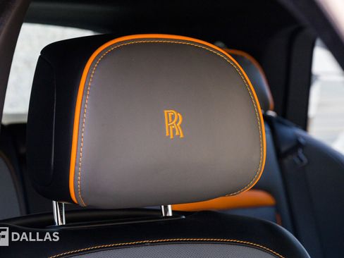 Used 2023 Rolls-Royce Cullinan w/ Cullinan Package image 21