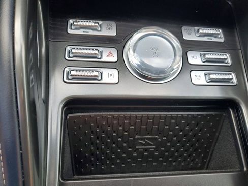 Certified 2024 Lincoln Nautilus Reserve w/ Equipment Group 202A image 30