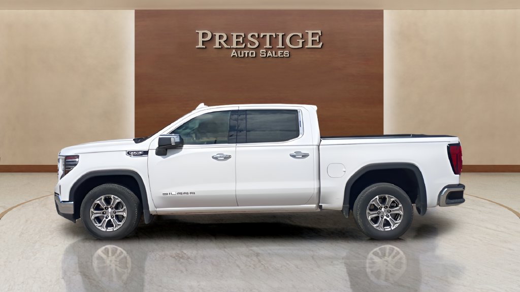 Used 2025 GMC Sierra 1500 SLT RWD image 2