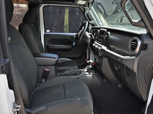 Used 2021 Jeep Wrangler Sport AWD/4WD image 11