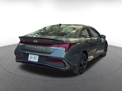 Used 2026 Hyundai Elantra Sport FWD image 12