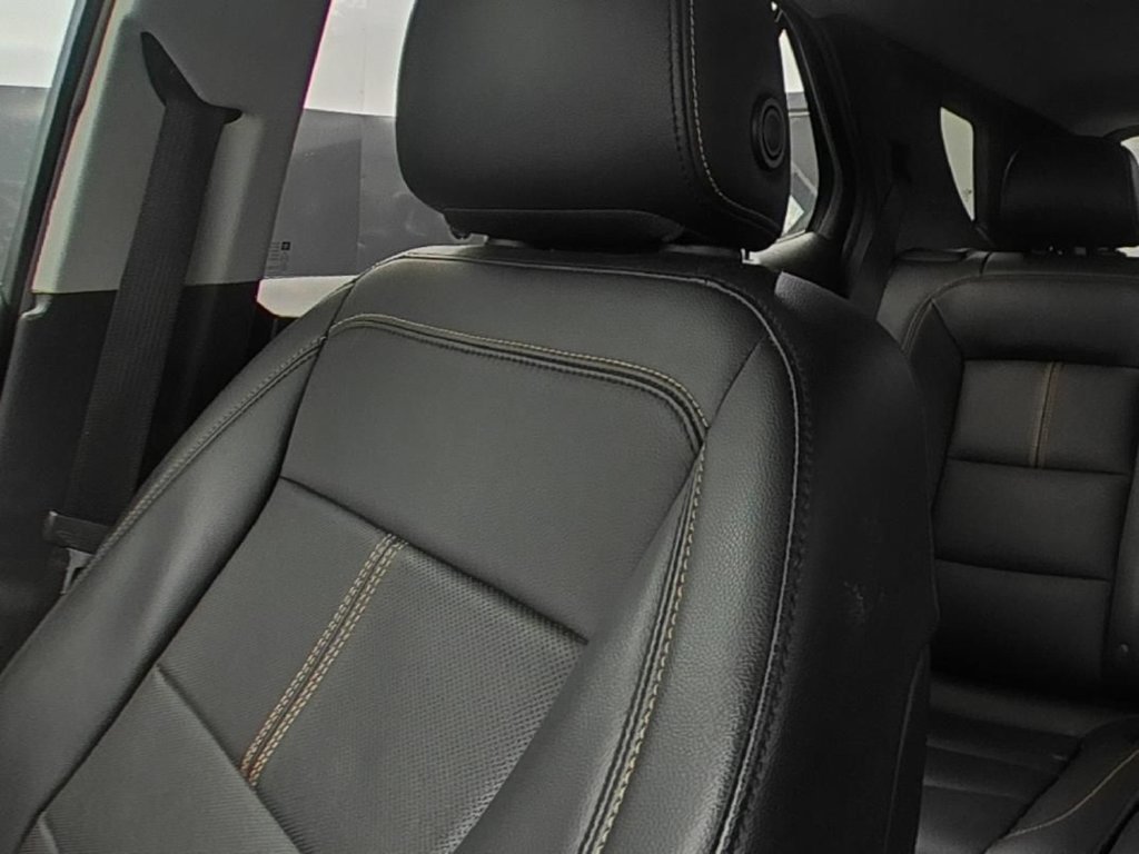 Used 2022 Chevrolet Equinox Premier FWD image 9