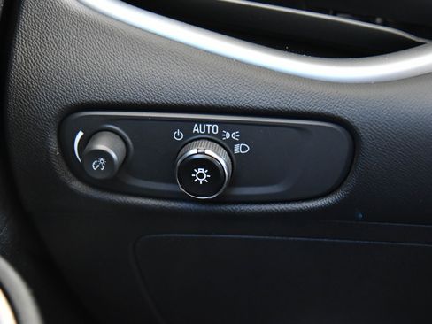 Used 2023 Chevrolet Malibu LT image 30