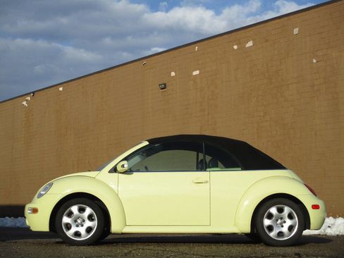 Used 2003 Volkswagen Beetle GLS image 7