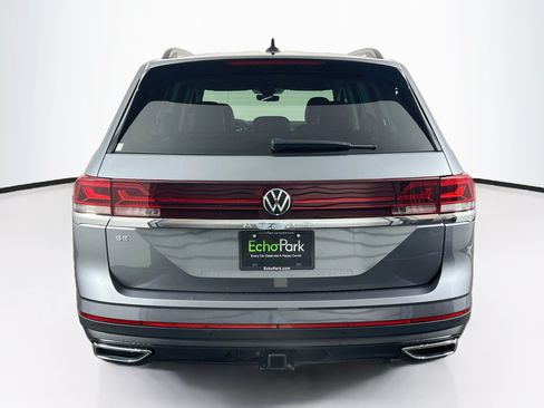 Used 2025 Volkswagen Atlas SE FWD image 7