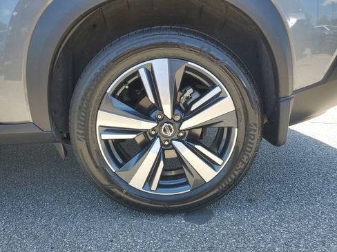 Used 2021 Nissan Rogue SL FWD image 11