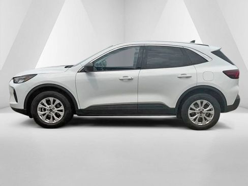 Used 2023 Ford Escape Active AWD/4WD image 4
