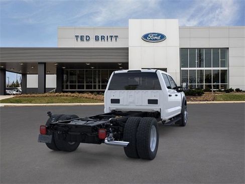 New 2025 Ford F450 XL w/ XL Chrome Package image 8