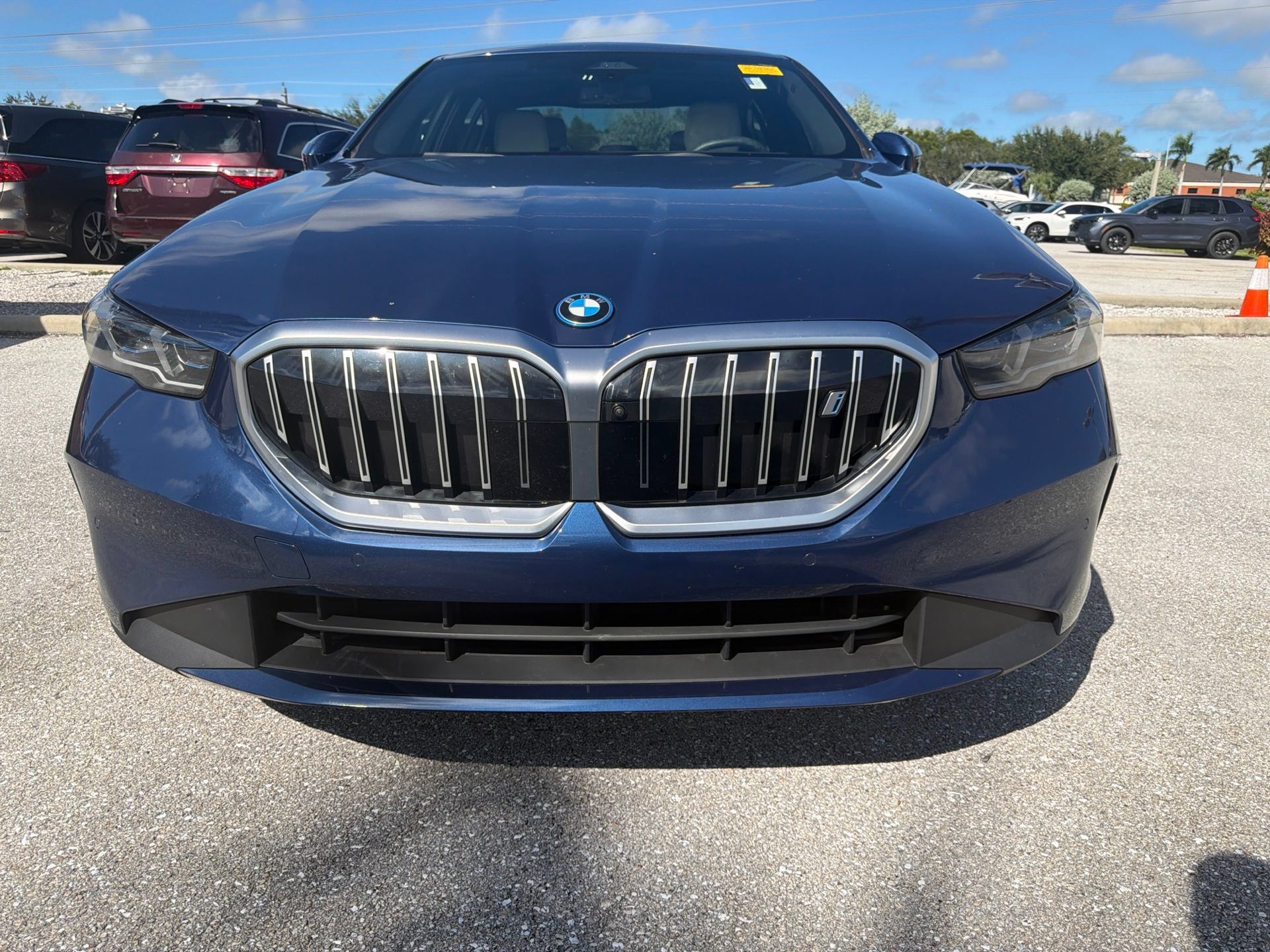 Used 2024 BMW i5 eDrive40i w/ Premium Package RWD image 3
