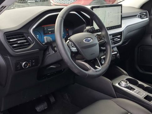 Certified 2023 Ford Escape Platinum image 11