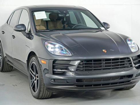 Used 2021 Porsche Macan image 52